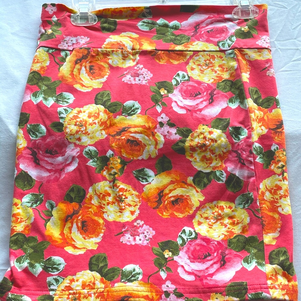 Floral mini skirt